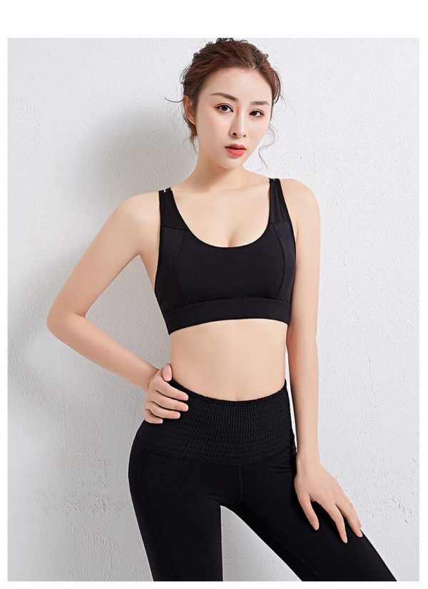 Medium Compact Sports Bra04